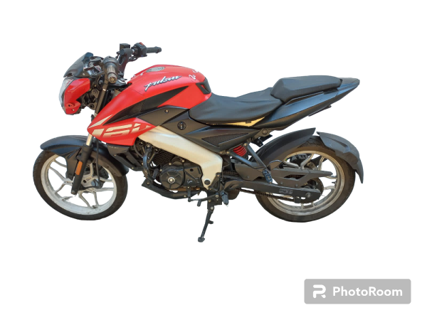 MOTOCICLETA BAJAJ PULSAR NS 2022 160 CC ROJO CON FRANJAS MULTICOLOR